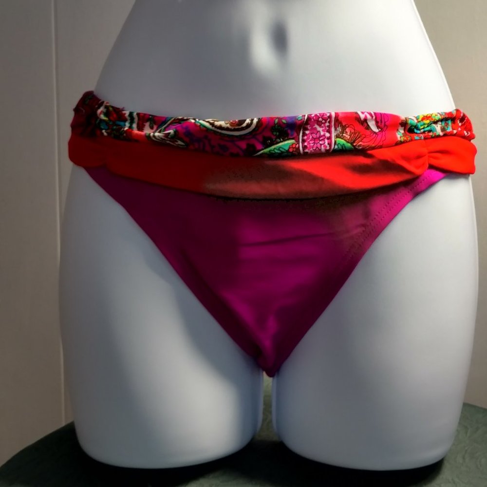 New Becca Pink Large Bikini Bottoms
